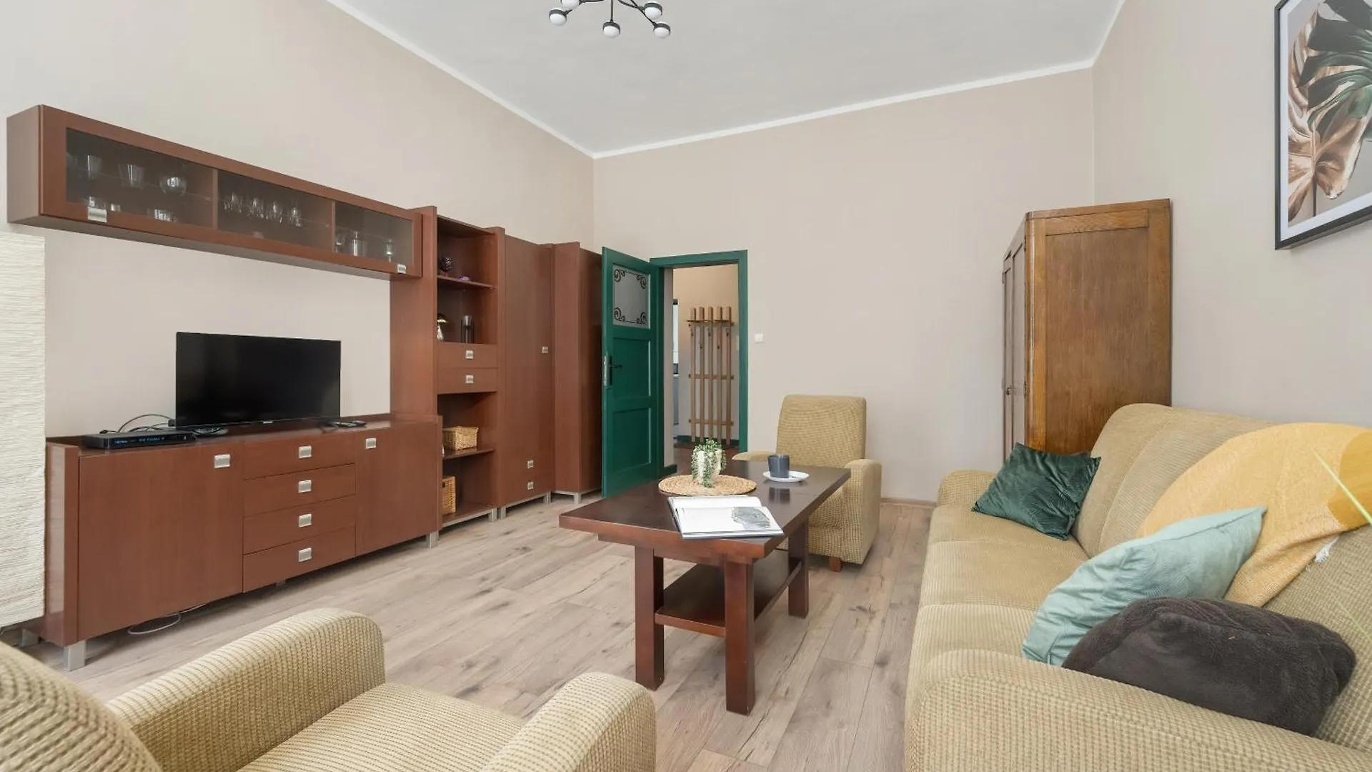 Komfortowy Apartament Blisko Rzeki We Wroclawiu Z Biurkiem I Wanna By Noclegi Renters