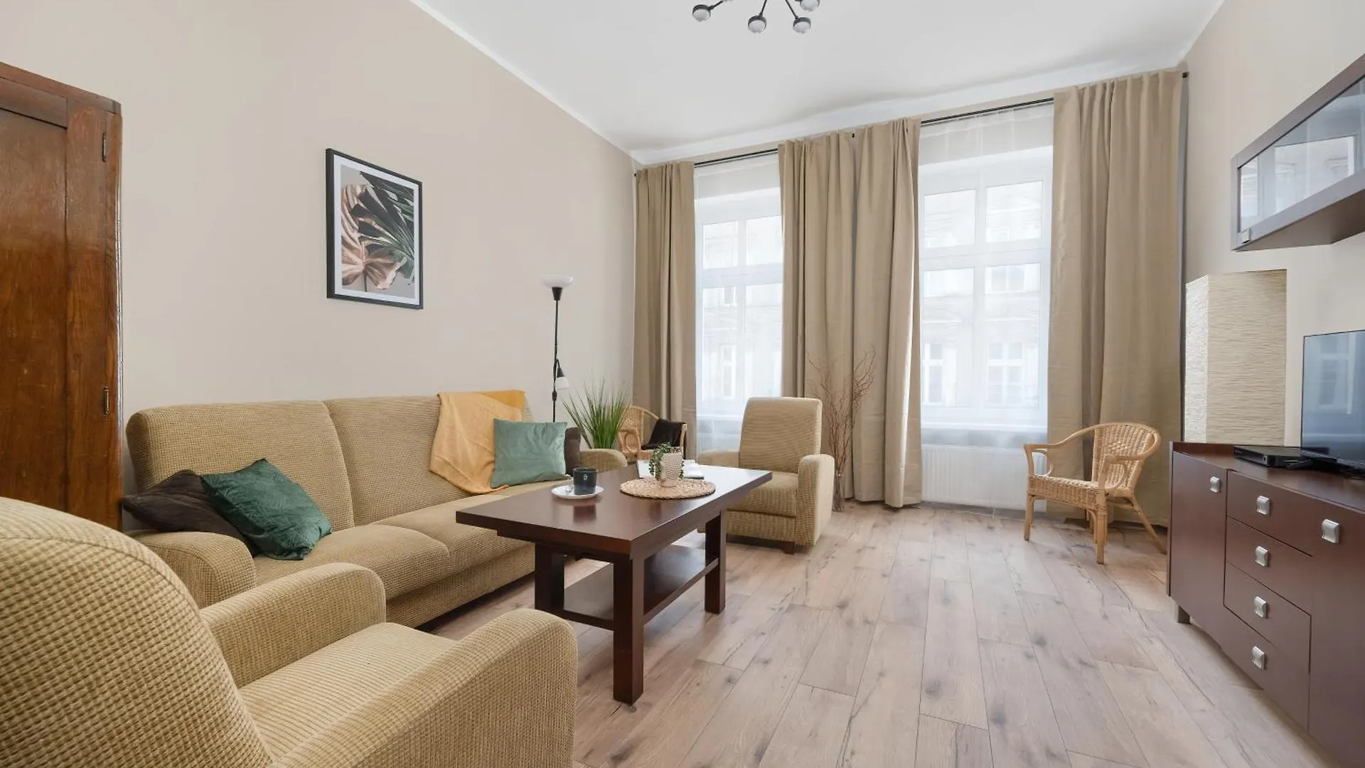 Komfortowy Apartament Blisko Rzeki We Wroclawiu Z Biurkiem I Wanna By Noclegi Renters